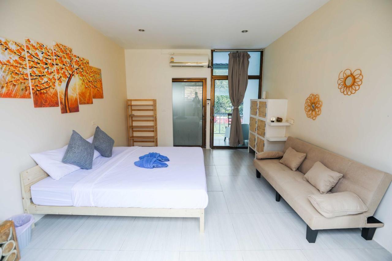 Phangan Padel Club Hotel Baan Tai Exterior photo